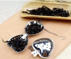 Merkloos RVS Thee Ei Hartje | Theefilter Mannetje | Losse Theezeef | Kruidenhart | Zeef | Tang | Infuser | Thee Ei | RVS | 1 Stuks -Thee Promotie Winkel 1200x1010