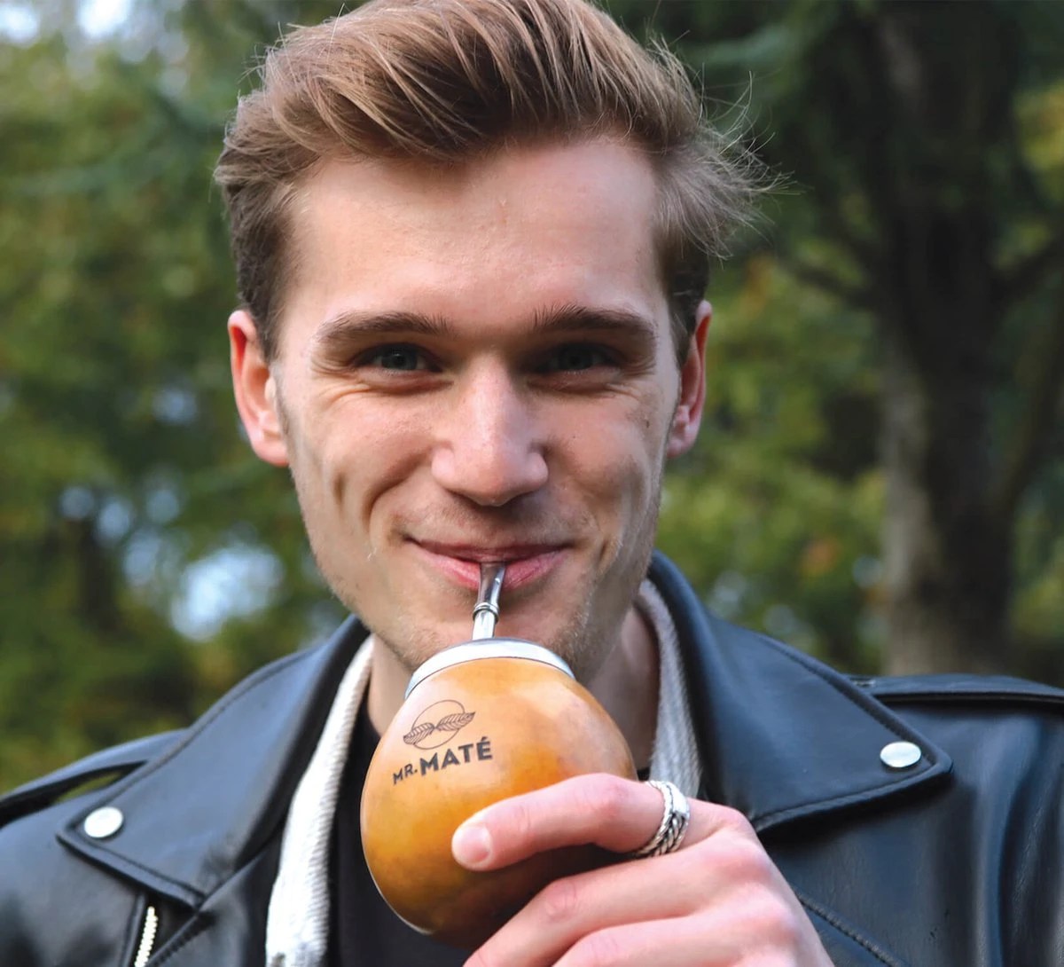 Yerba Mate Starterspakket Compleet - Traditionele Kalebas + Bombilla - Citroen Munt Yerba Mate 150g 2 Yerba Mate Starterspakket Compleet - Traditionele Kalebas + Bombilla - Citroen Munt Yerba Mate 150g - Afbeelding 2