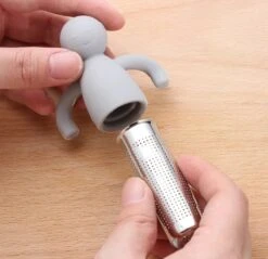 Theemannetjes - Theefilter Voor Losse Thee - Thee Infuser - Thee Zeef - Siliconen - Vaatwasserbestendig - Grijs - 2stuks -Thee Promotie Winkel 1200x1161