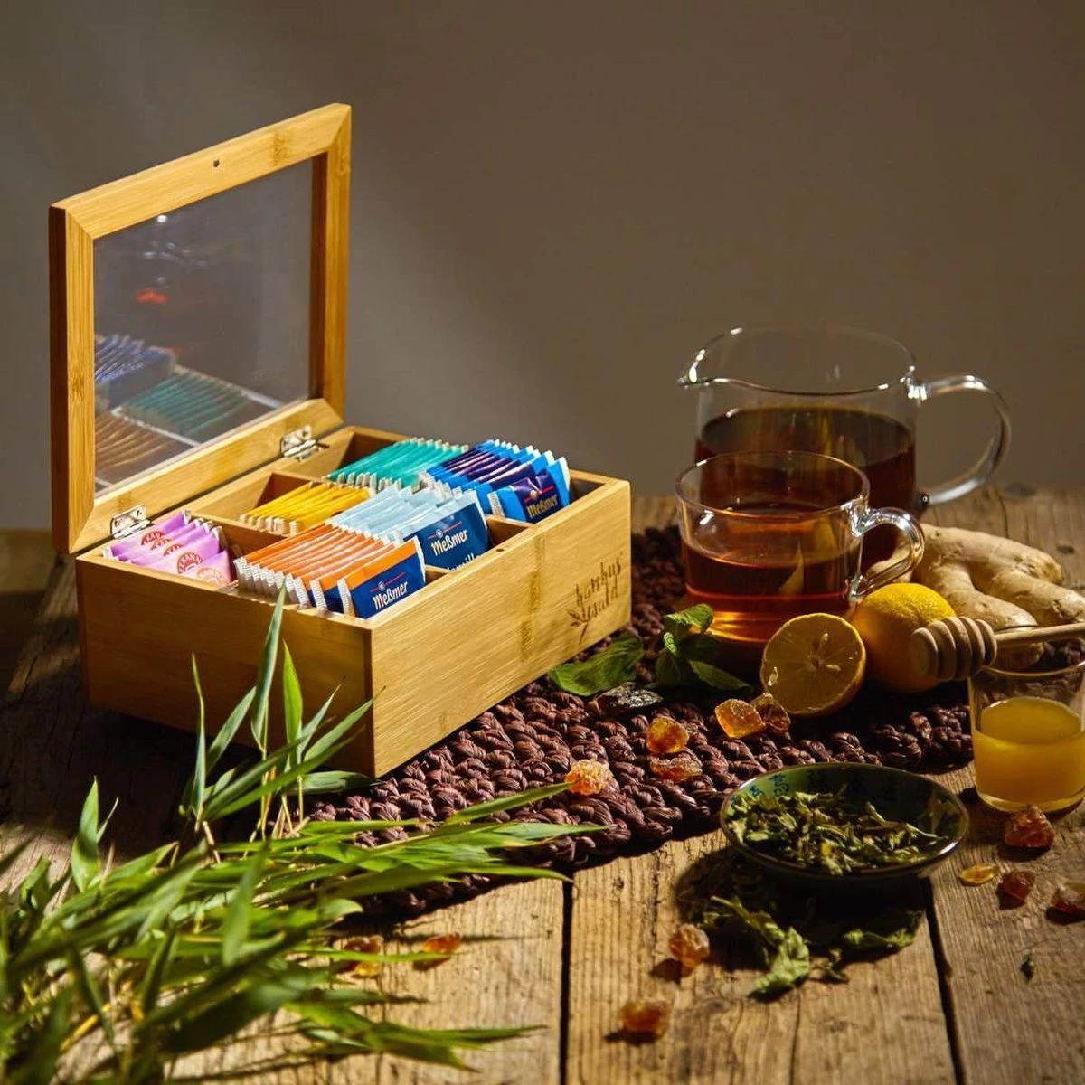 Bambuswald© Houten Theedoos Met 6 Vakken Gemaakt Van 100% Duurzame Bamboe 11 Bambuswald© Houten Theedoos Met 6 Vakken Gemaakt Van 100% Duurzame Bamboe - Afbeelding 11