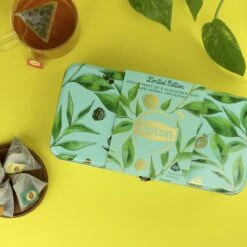 Lipton Thee Limited Edition Theedoos, Leuk Om Te Geven Als Cadeau - 40 Zakjes En Tinnen Blik - Cadeauverpakking -Thee Promotie Winkel 1200x1200 535