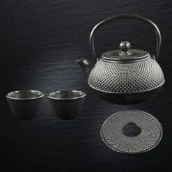 SakuraTea - Theepot Set - 4-delig - Gietijzer - Zwart - 0.8L - 2 Kopjes (100ml) -Thee Promotie Winkel 1200x1200 78